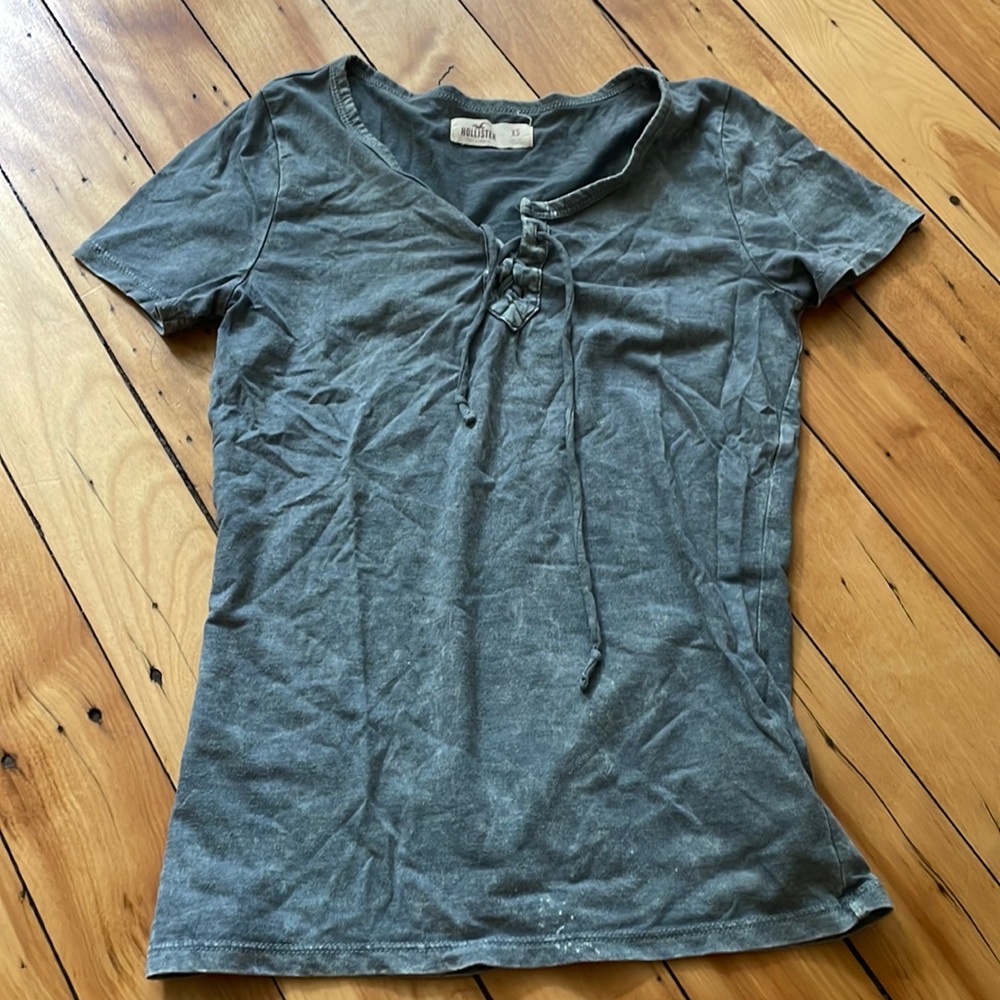 Gray t-shirt
